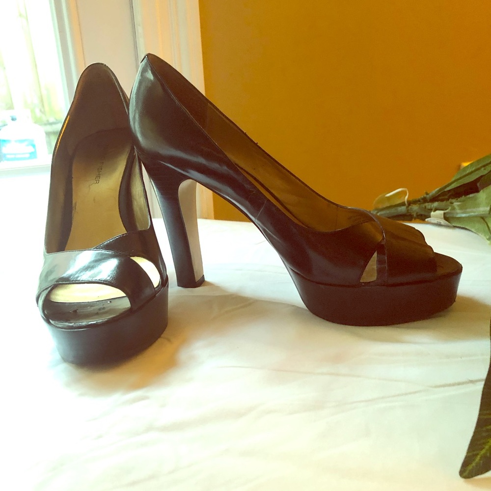 Marc Fisher Mandisa Platform Heel